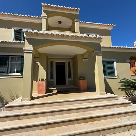 Happy Silva Guesthouse Lagos Bagian luar foto