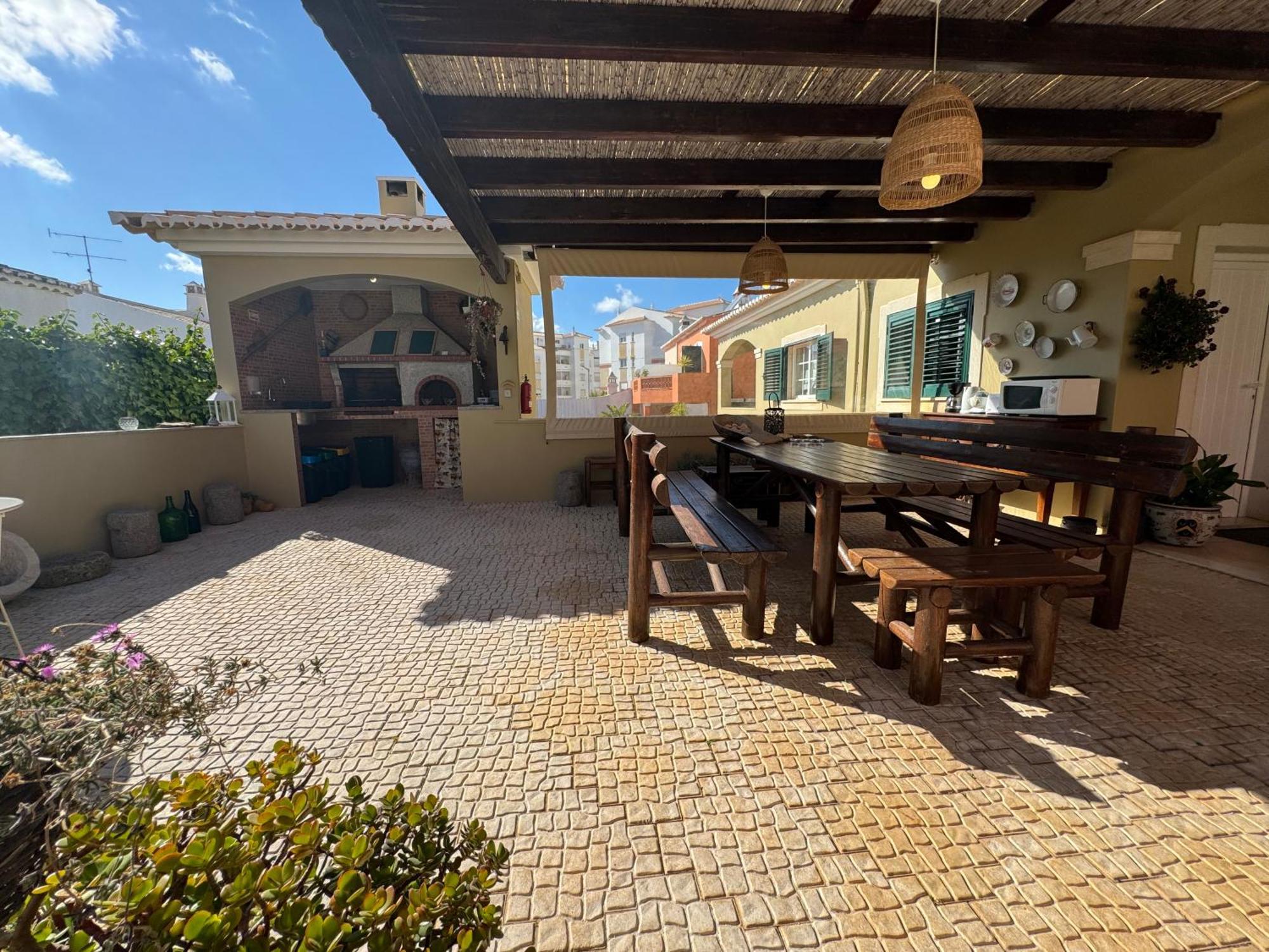 Happy Silva Guesthouse Lagos Bagian luar foto