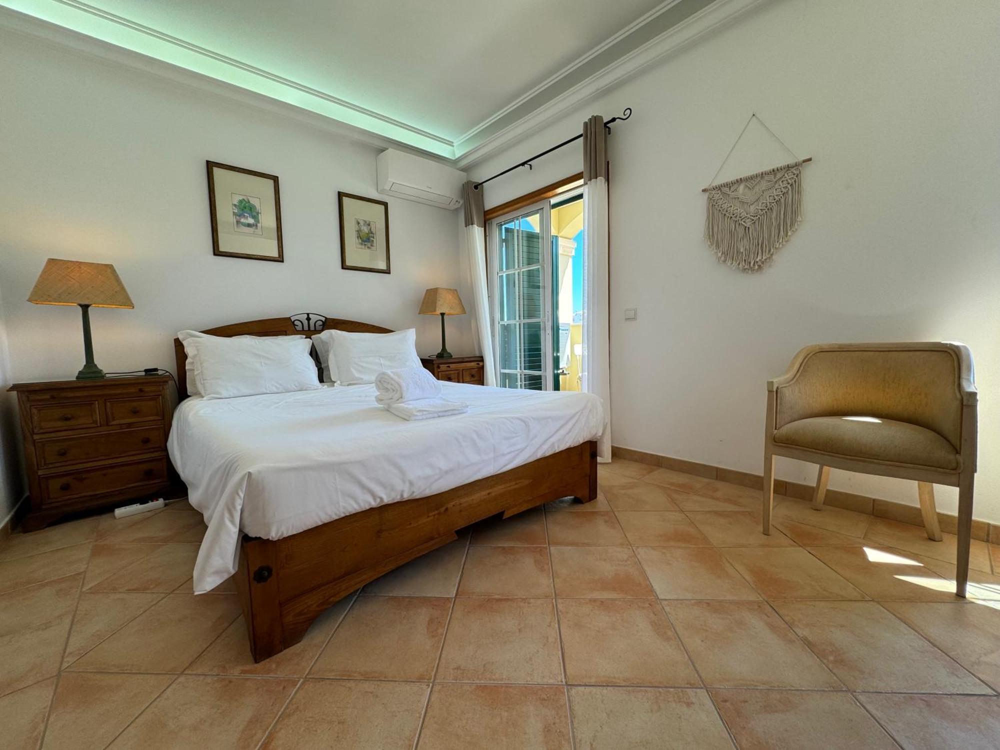 Happy Silva Guesthouse Lagos Bagian luar foto