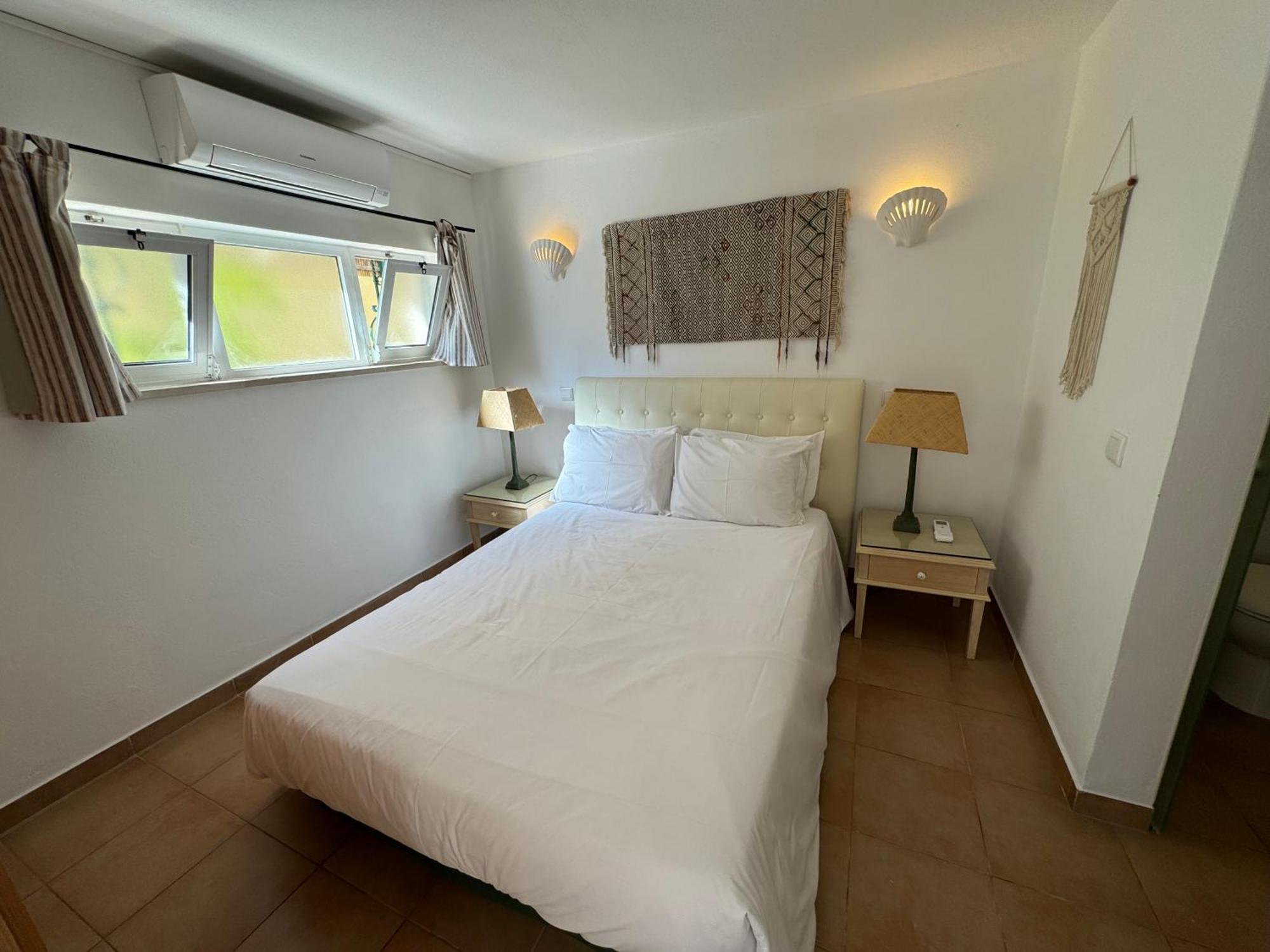 Happy Silva Guesthouse Lagos Bagian luar foto