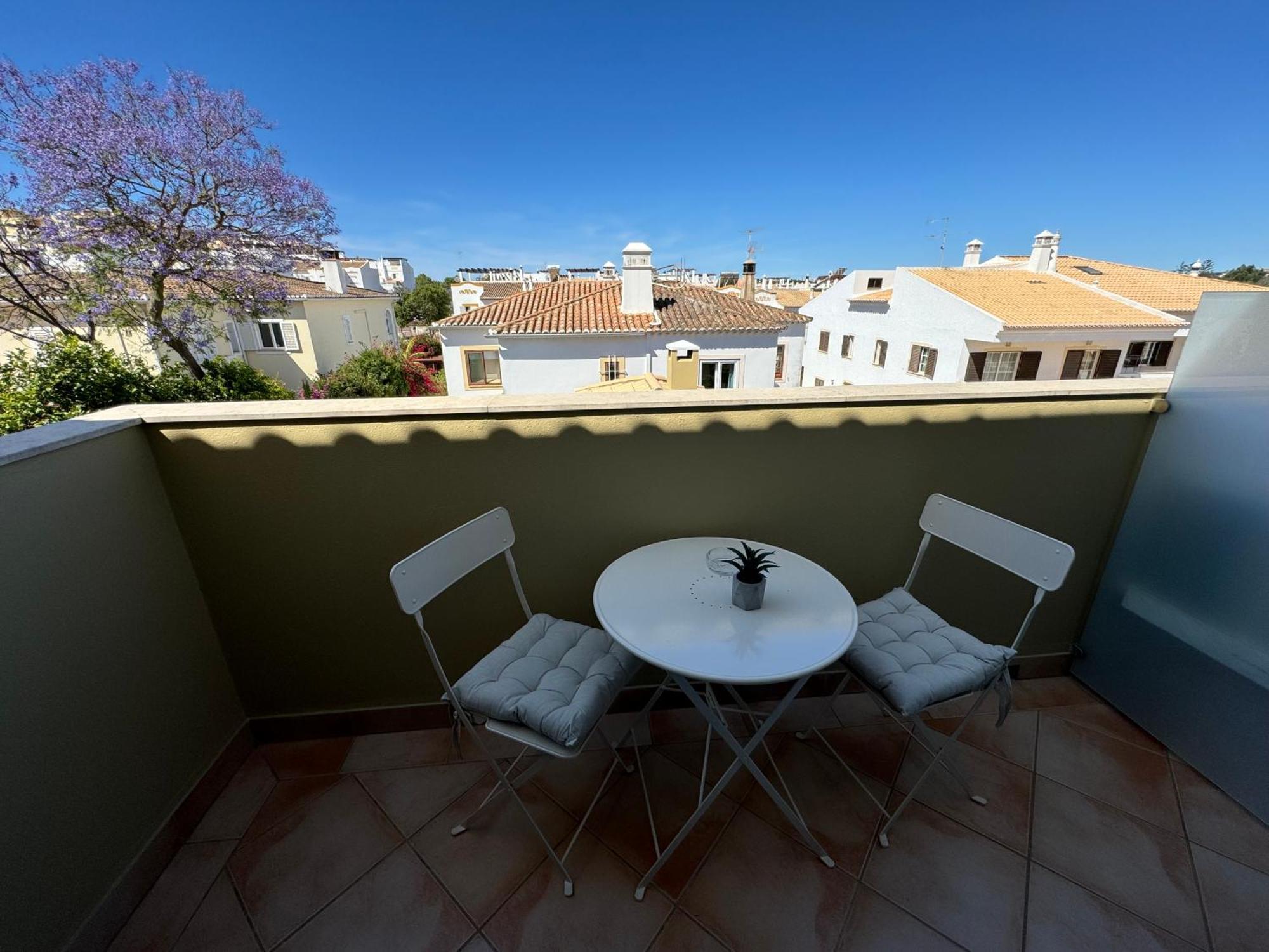 Happy Silva Guesthouse Lagos Bagian luar foto