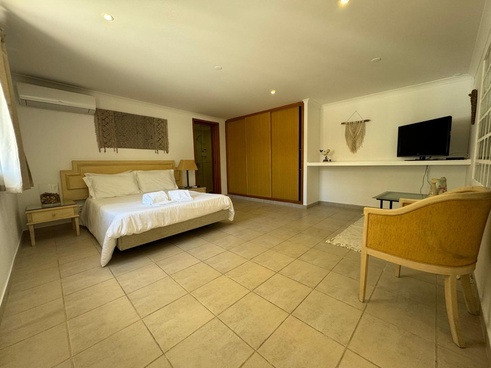Happy Silva Guesthouse Lagos Bagian luar foto